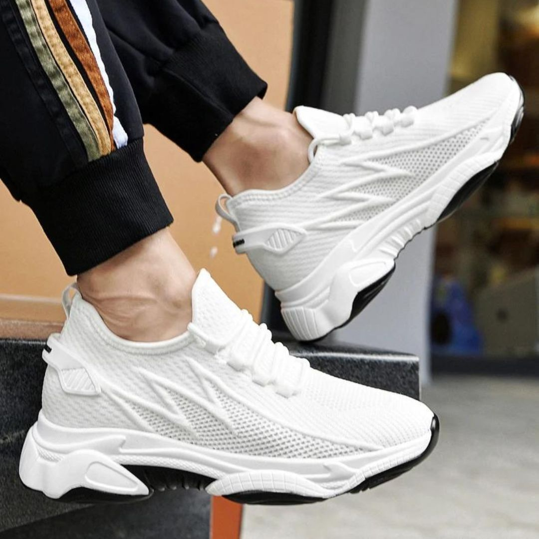 Laura Kicks | SkyBoost Pro
