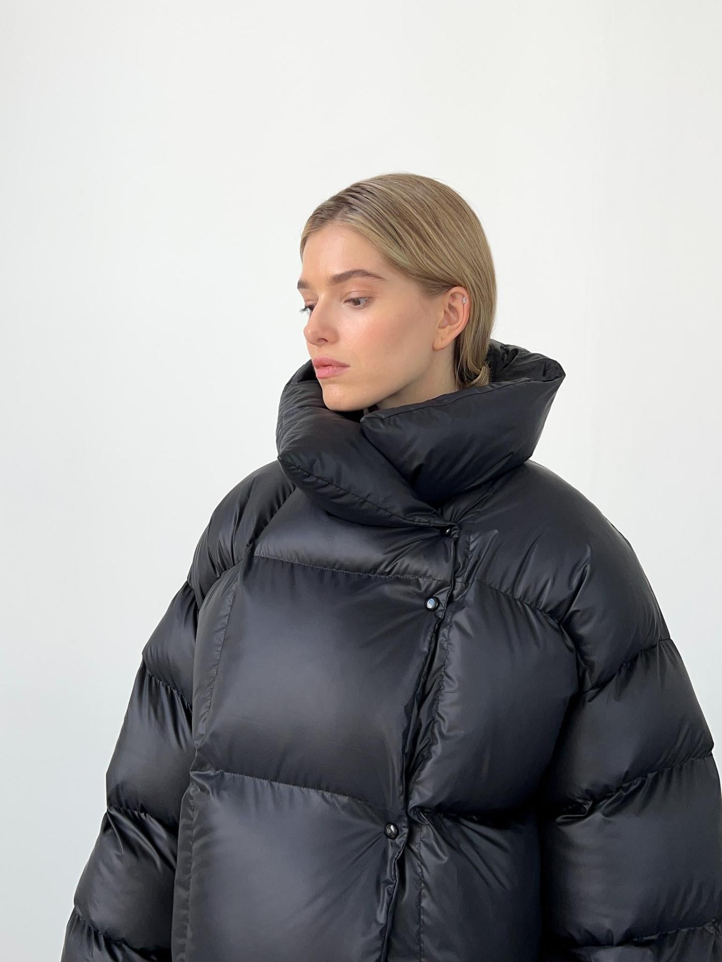 Laura | Lässige Bomberjacke mit Kapuze für Damen im Trendstil