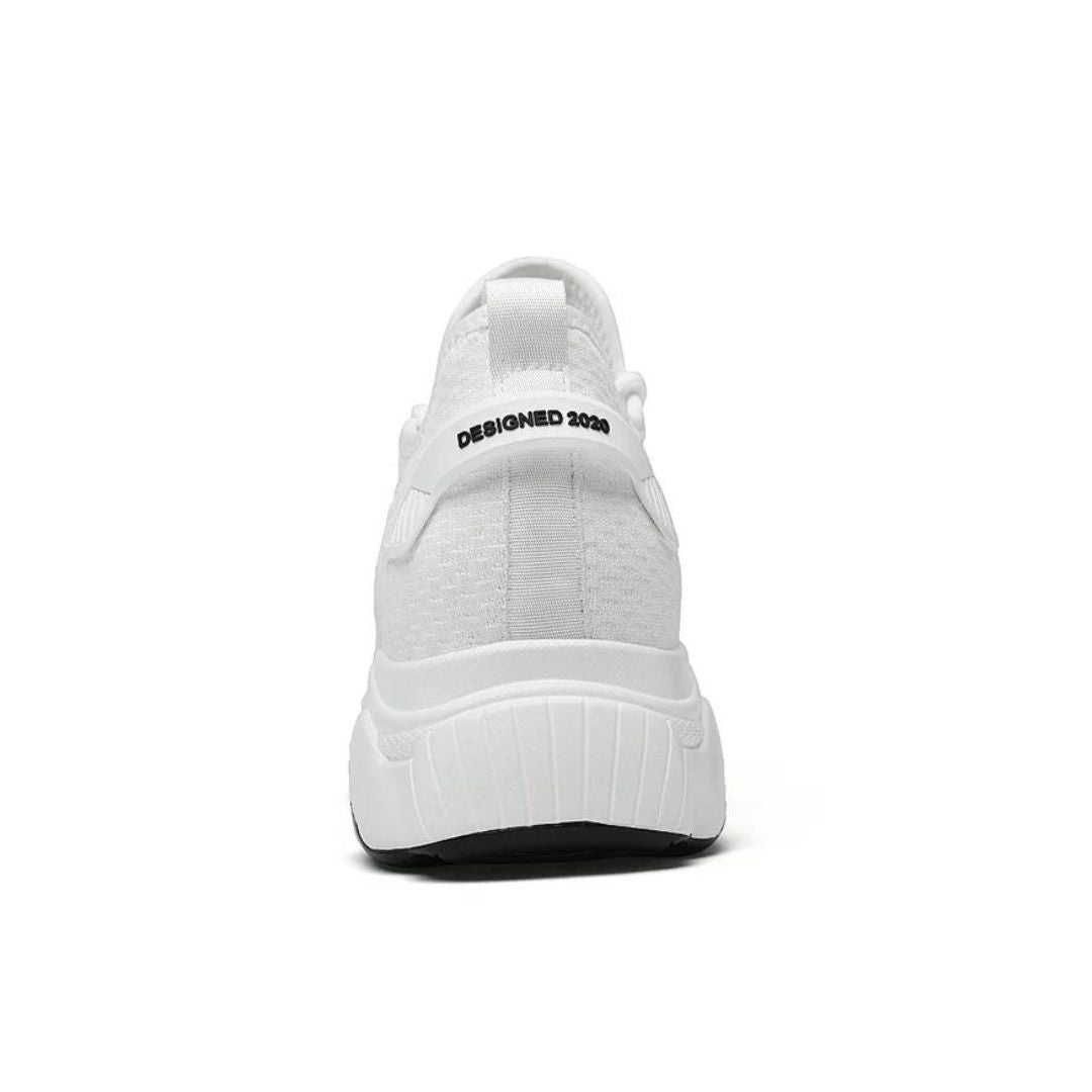 Laura Kicks | SkyBoost Pro