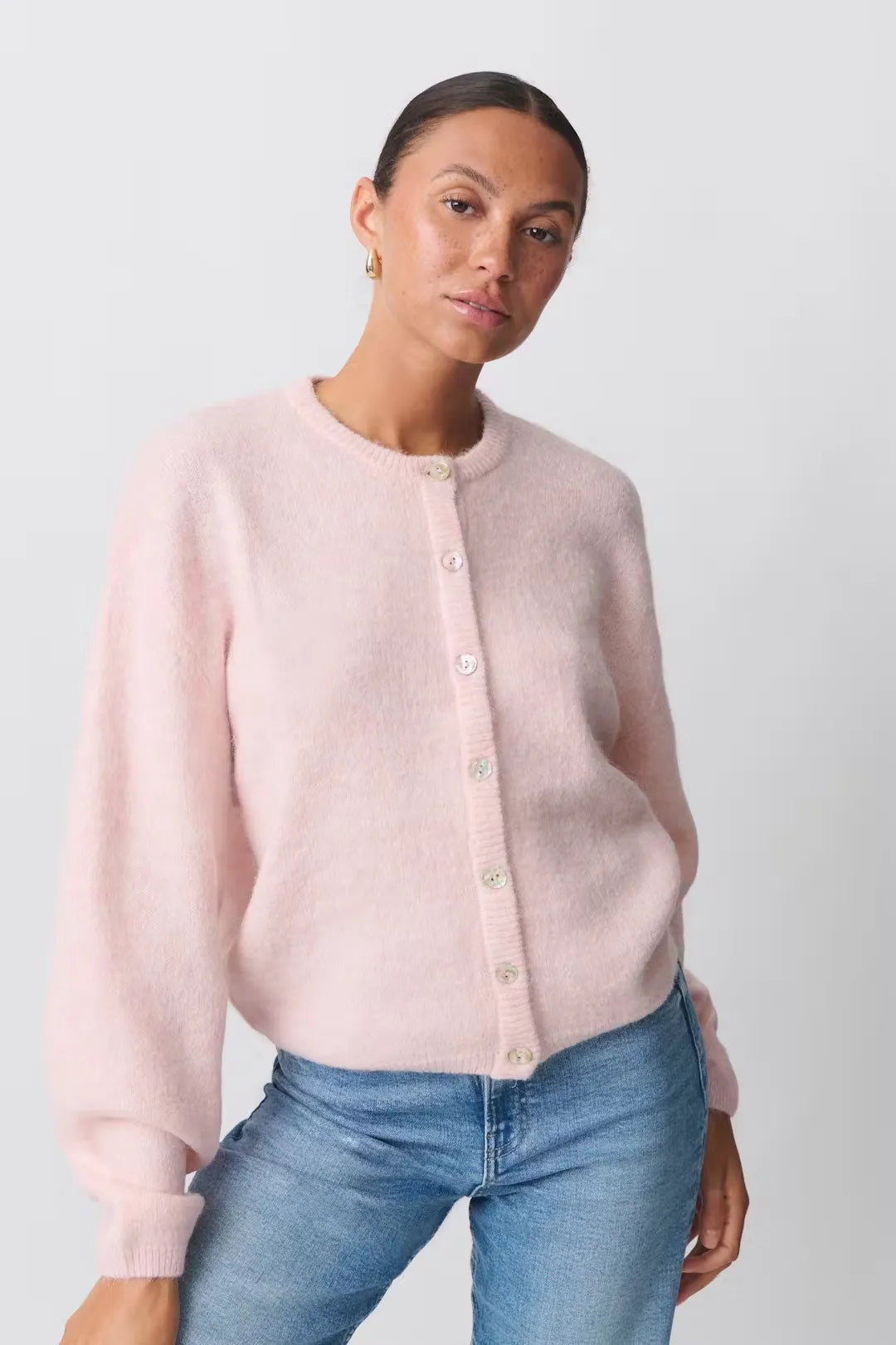 Clara | Gestrickter Cardigan für gemütliche Tage