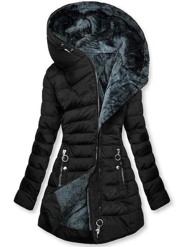 Anna | Kuscheliger Plüschmantel mit Kapuze im Winterdesign