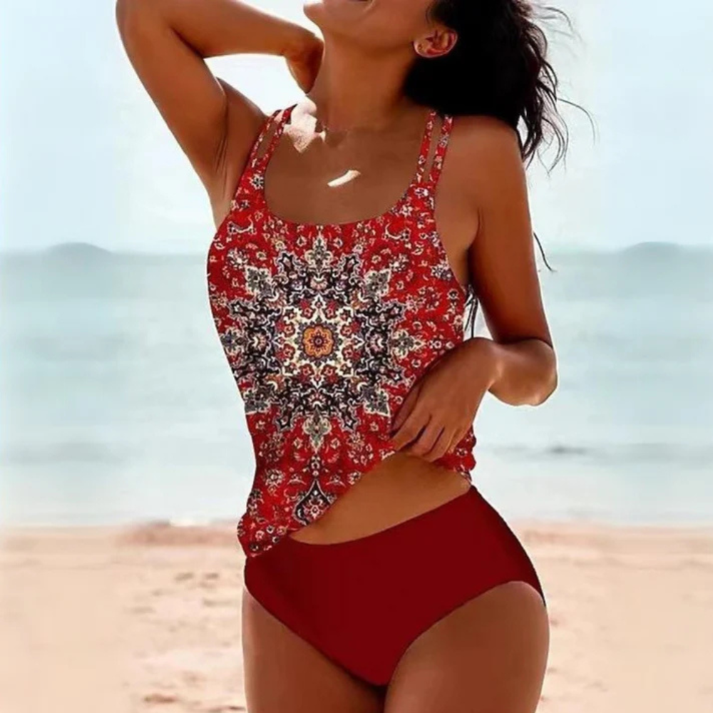 Livia | Trendige Bademode mit modernem Print