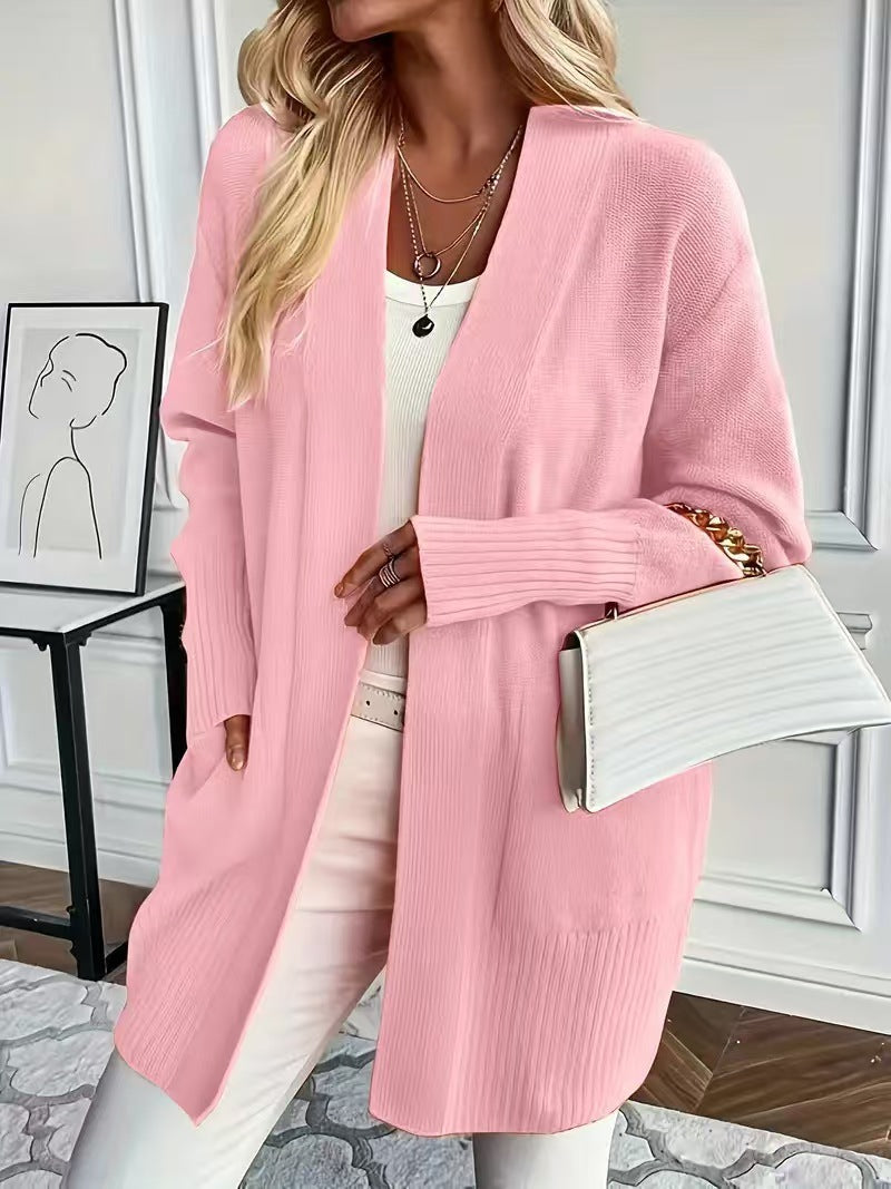 Anna | Zeitlose Damen Strickjacke im klassischen Design