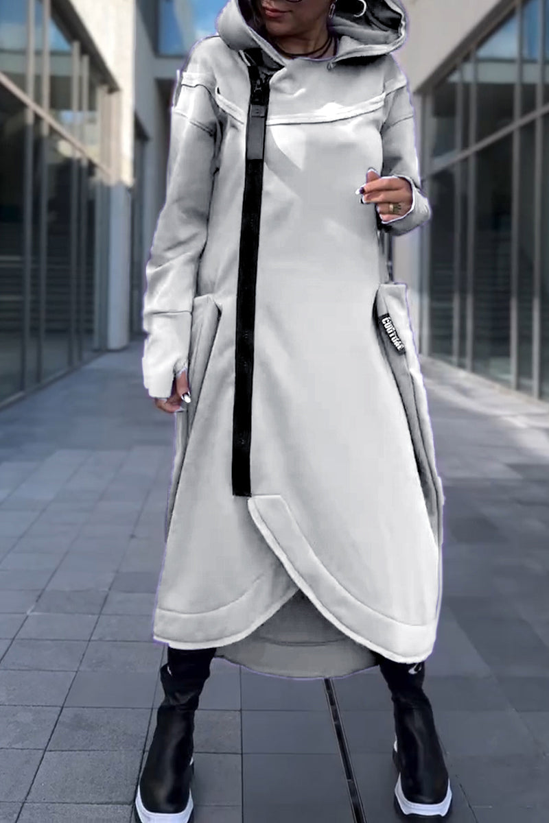 Caroline | Kapuzenkleid mit langen Ärmeln und modernem Asymmetrie-Saum