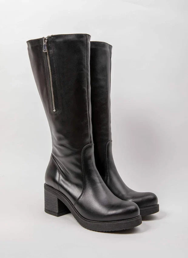 Lina | Elegante Lederstiefel mit mittlerem Absatz