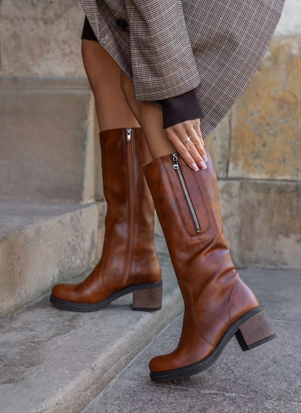 Lina | Elegante Lederstiefel mit mittlerem Absatz