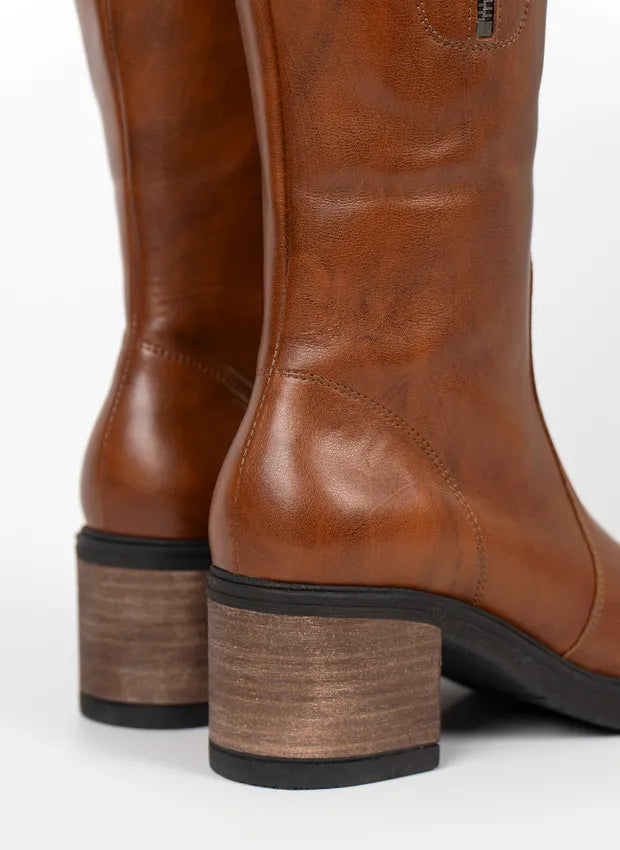 Lina | Elegante Lederstiefel mit mittlerem Absatz