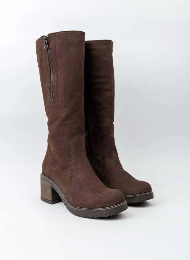 Lina | Elegante Lederstiefel mit mittlerem Absatz