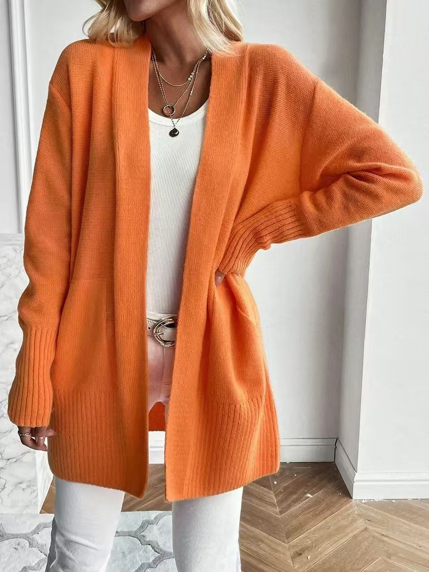 Anna | Zeitlose Damen Strickjacke im klassischen Design