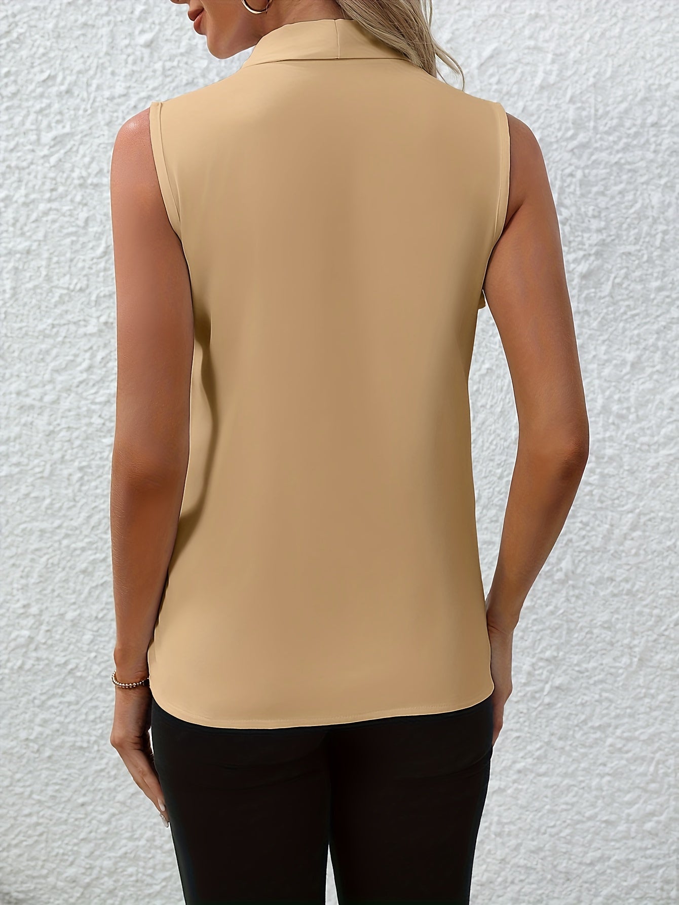 Hanna | Zeitlose Ärmellose Bluse mit V-Ausschnitt