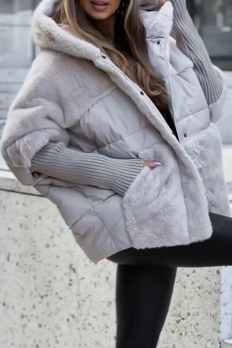 Clara | Gefütterte Damenjacke mit Kapuze für kalte Tage