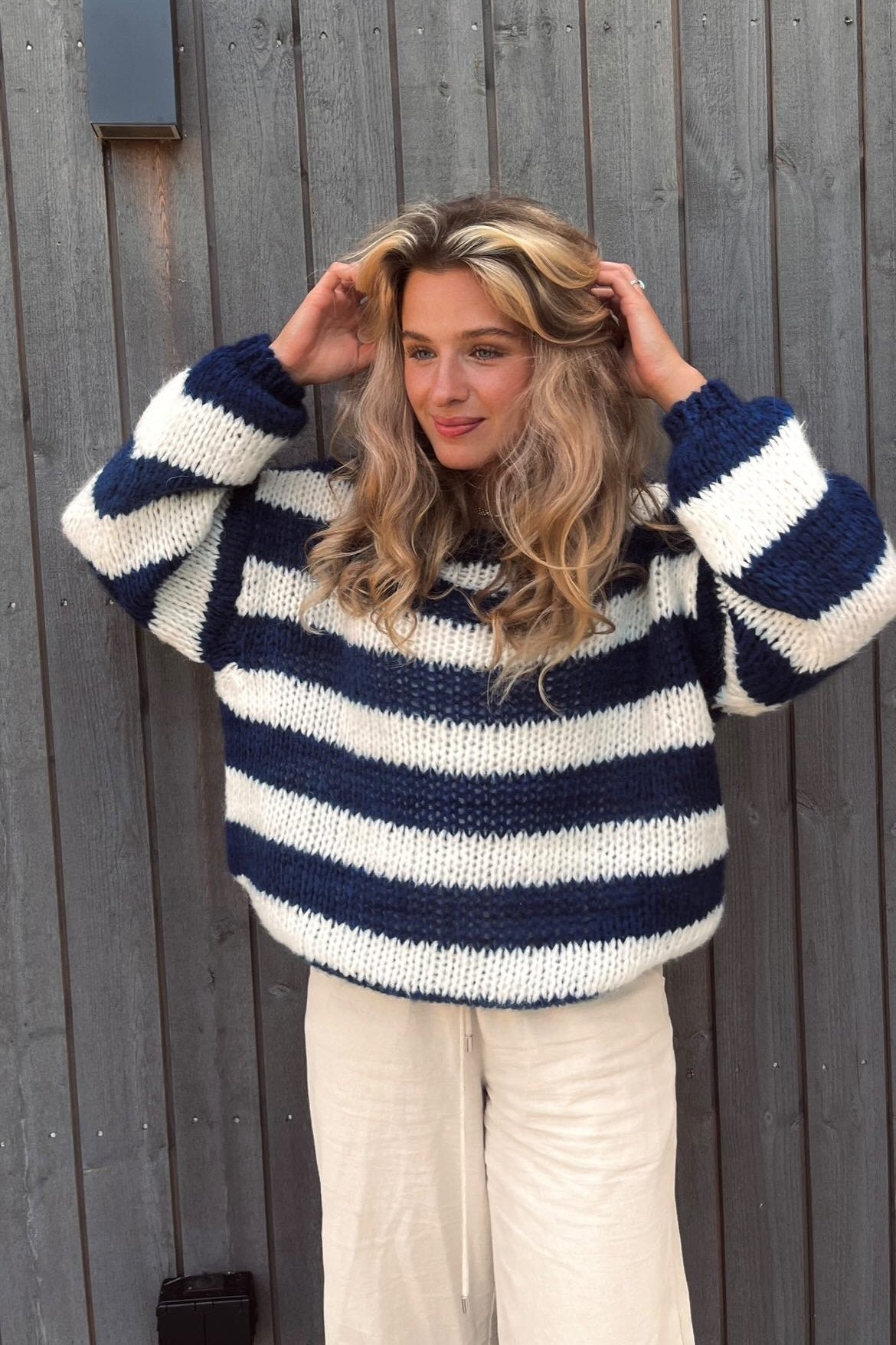Lena | Feiner Pullover mit dezentem Streifenmuster