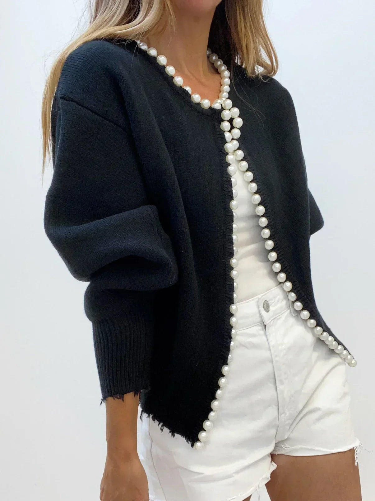 Isabella | Stilvoller Damen-Cardigan mit Perlendekor