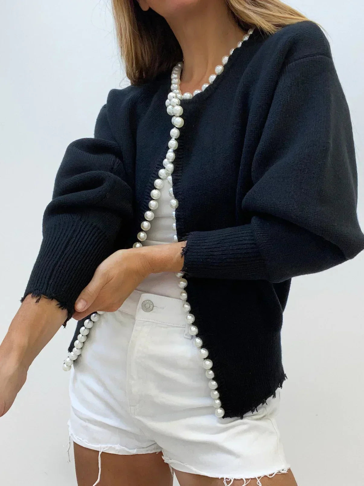 Isabella | Stilvoller Damen-Cardigan mit Perlendekor