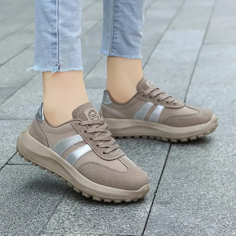Lena | Modische Schnürsneaker mit sportlicher Note