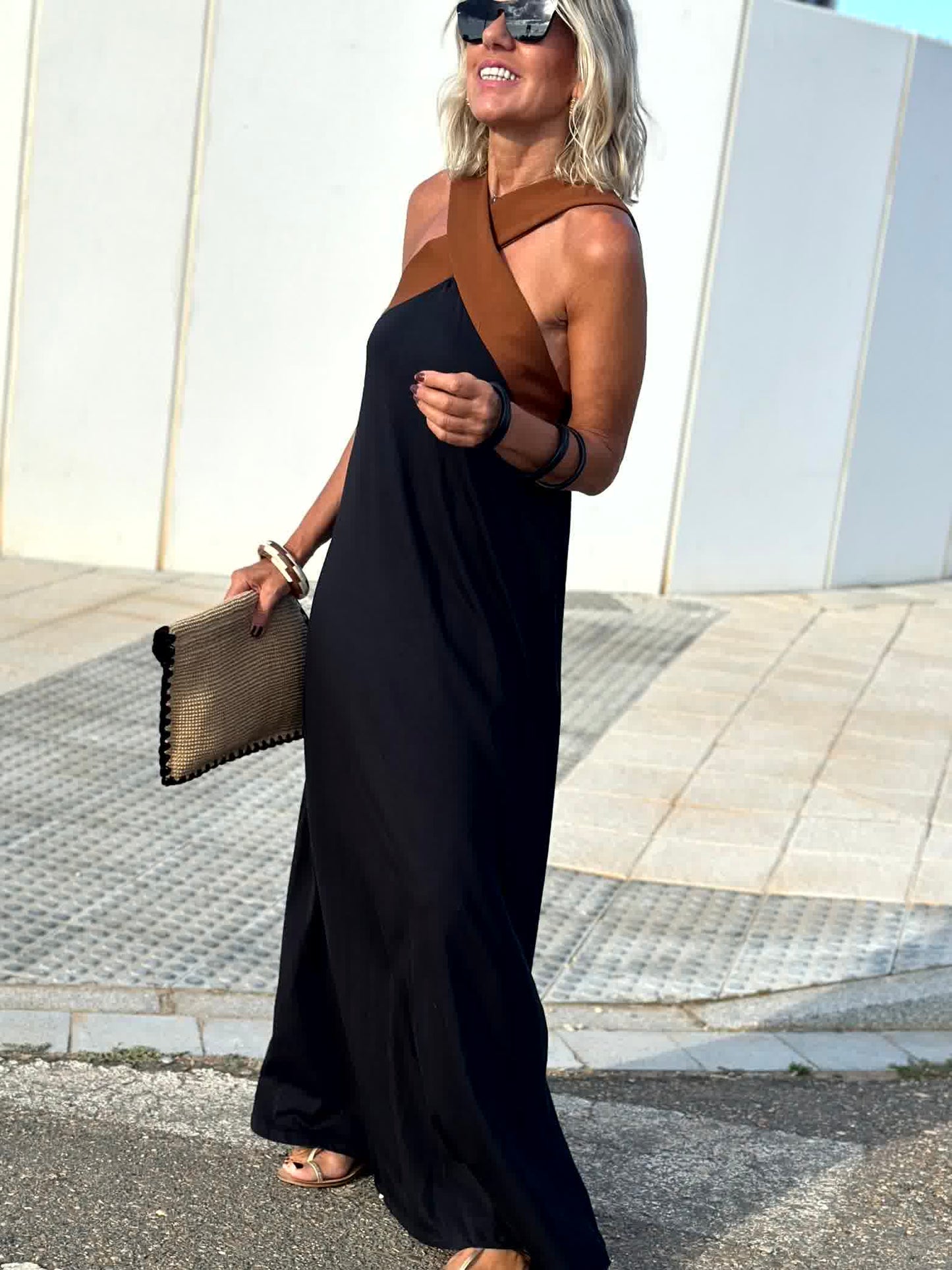 Elena | Elegantes Kleid mit offenem Rückenausschnitt