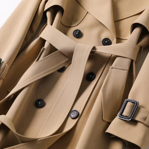 Clara | Klassischer Trenchcoat mit Bindegürtel