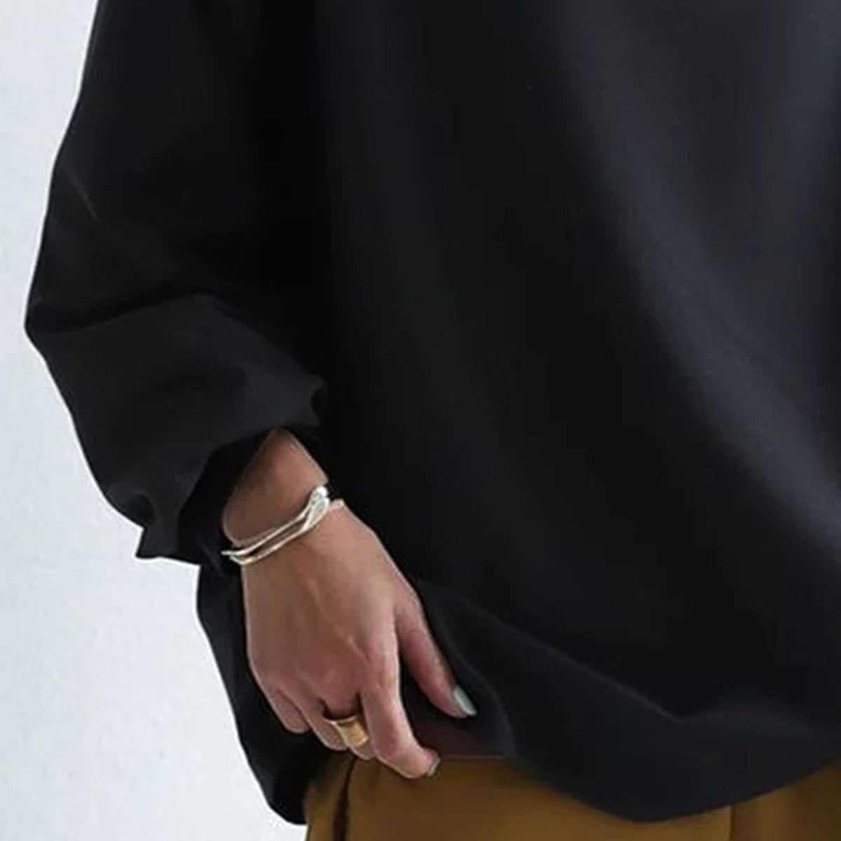 Clara | Kuscheliger Damenpullover mit hohem Ausschnitt
