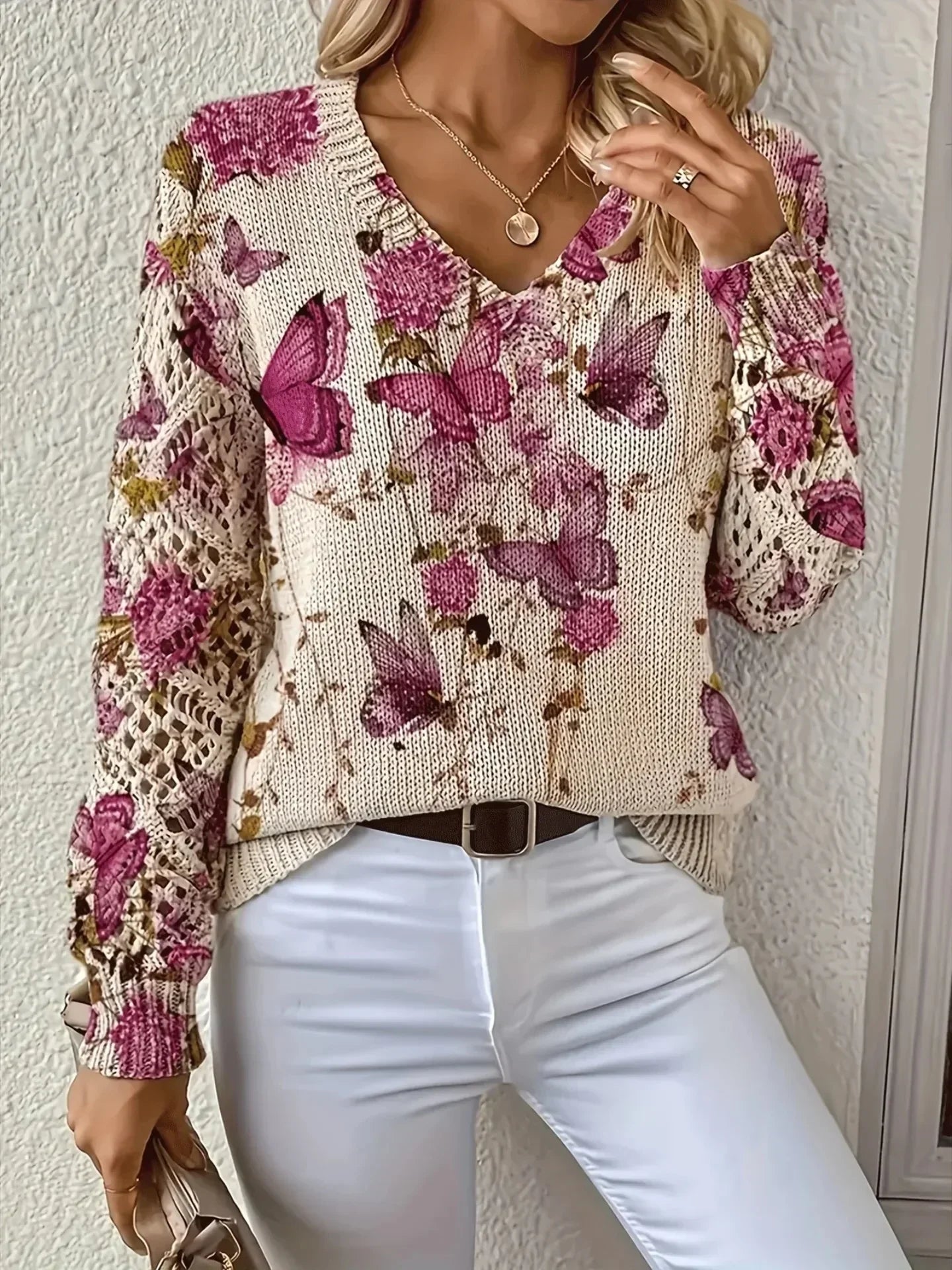 Moritz | Modischer Strickpullover mit zartem Blumenmotiv