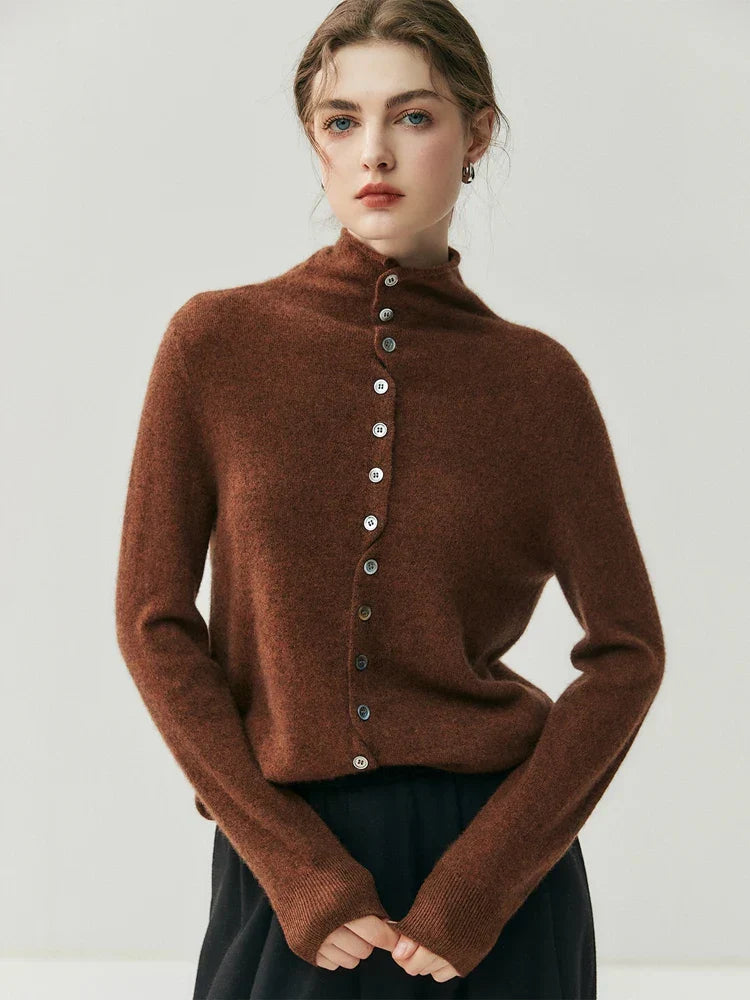 Nina | Damenpullover mit dekorativer Rückenkante