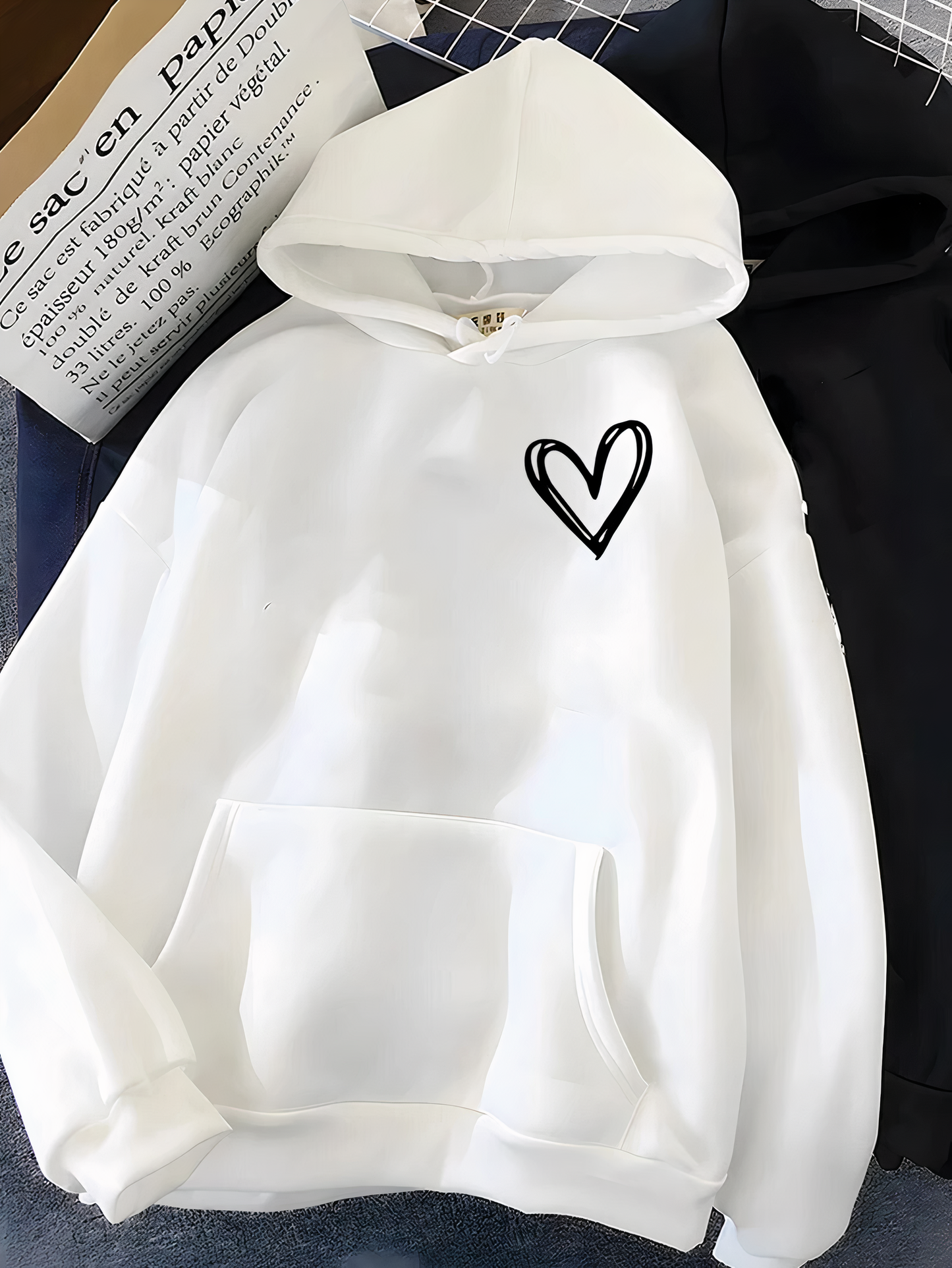 Mira | Lässiger Damen Hoodie mit süßem Herzmotiv