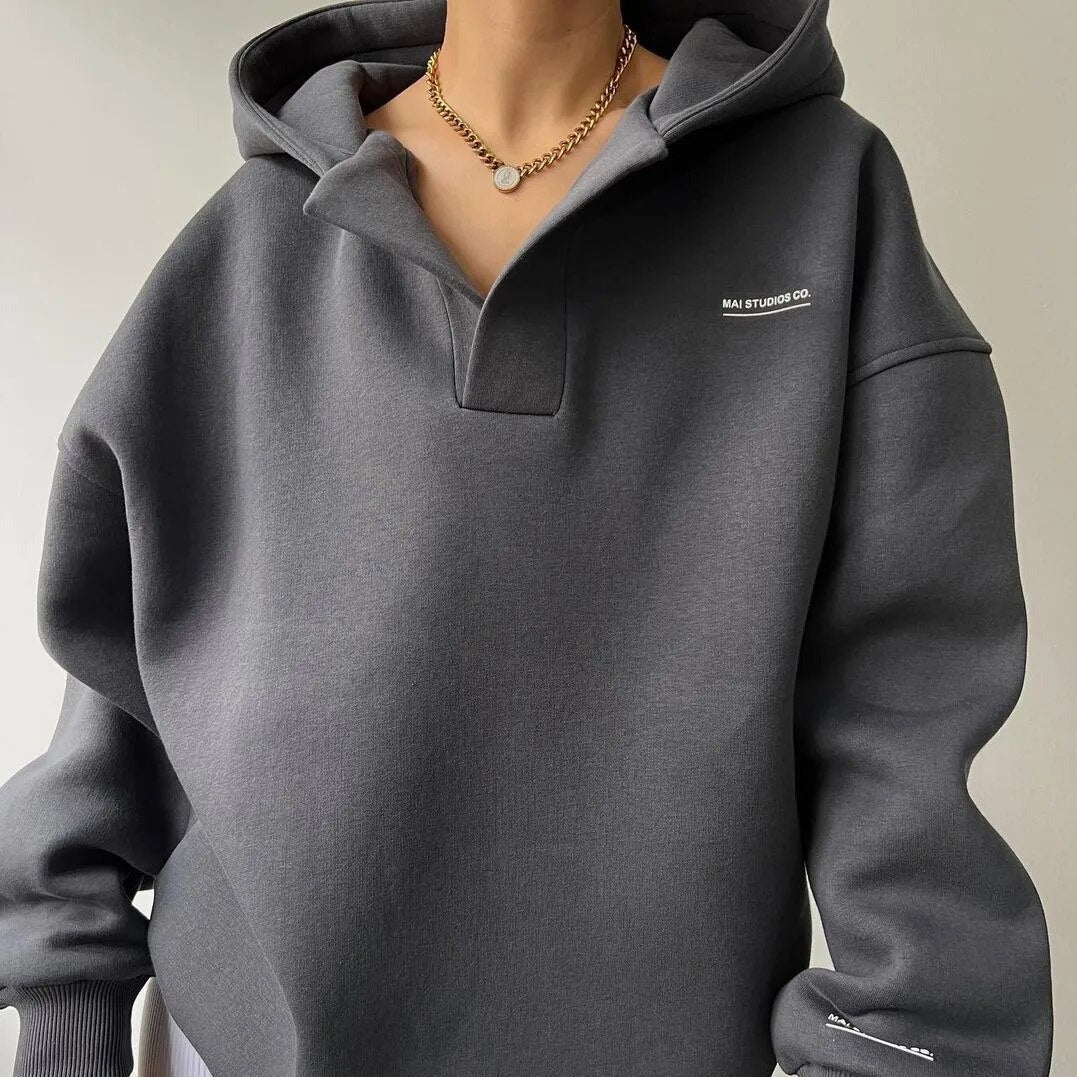 Mara | Moderner Damen Hoodie mit V-Ausschnitt für Alltag