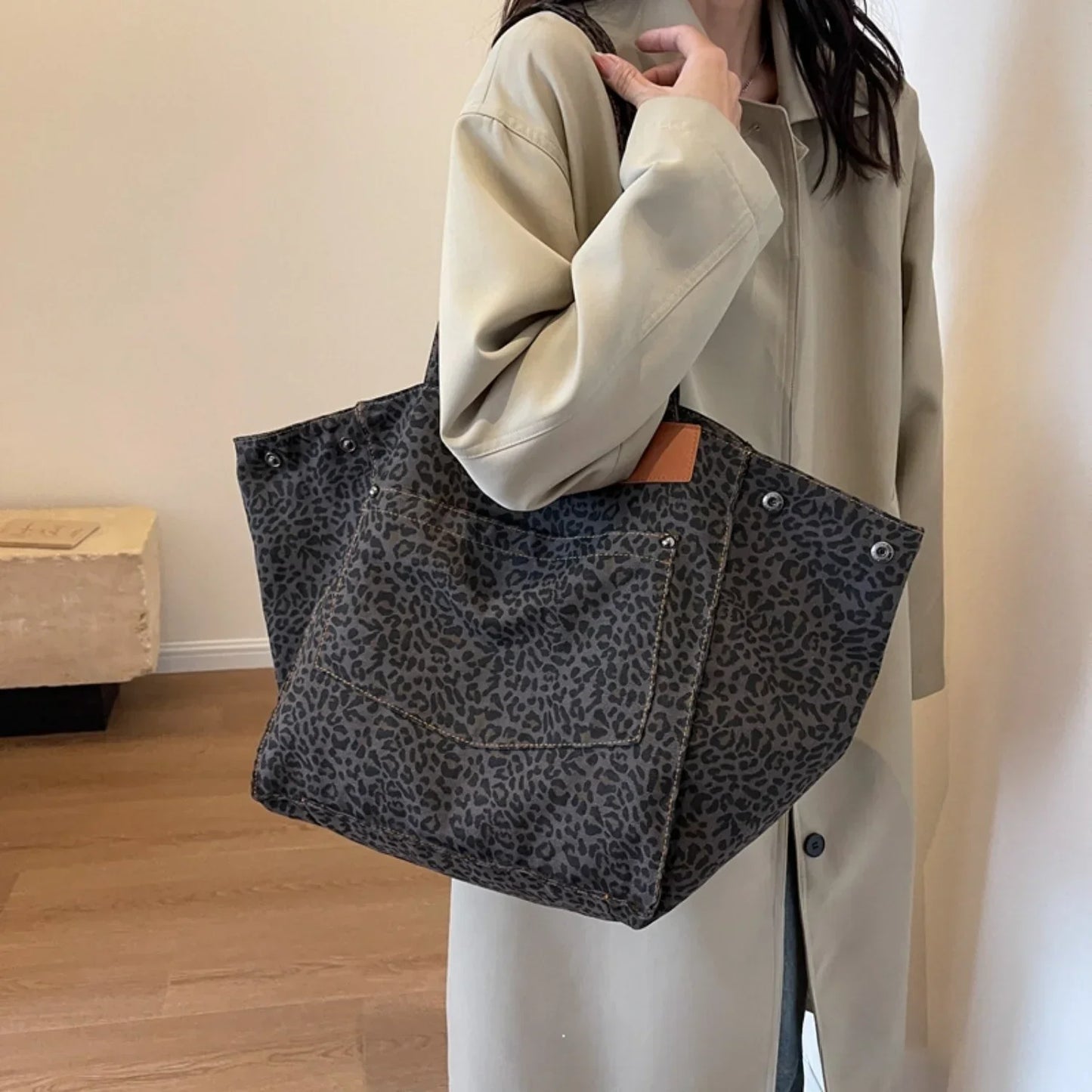 Franziska | Eleganter Shopper mit modernem Leopardenmuster
