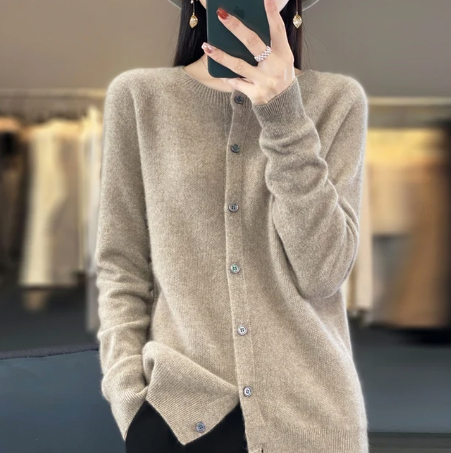 Nora | Stilvoller Strickcardigan für Büro und Freizeit