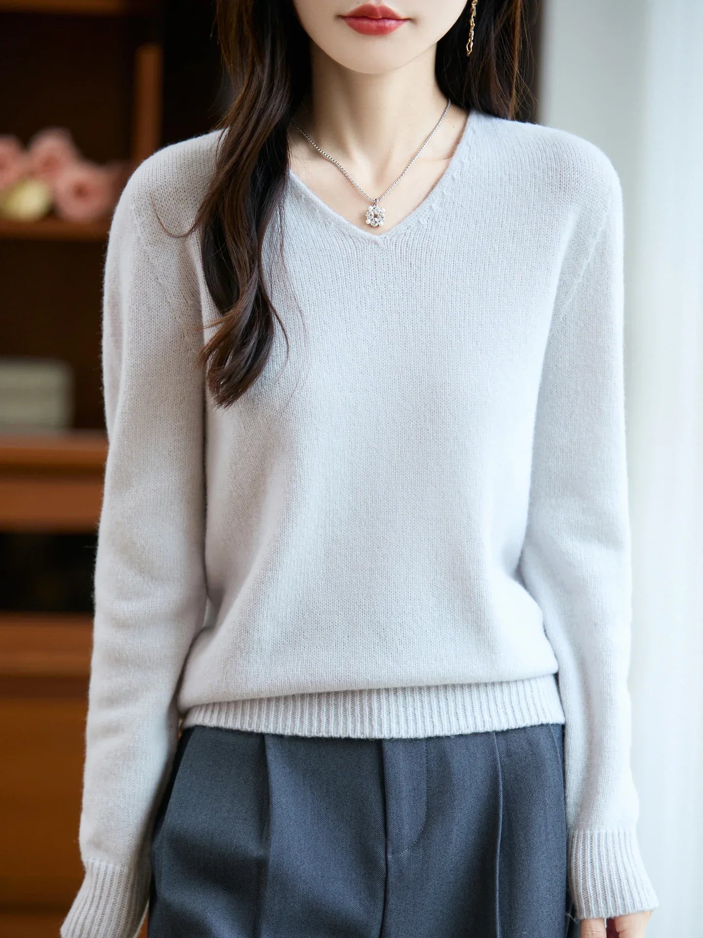 Mara | Eleganter Feinstrickpullover mit V-Ausschnitt