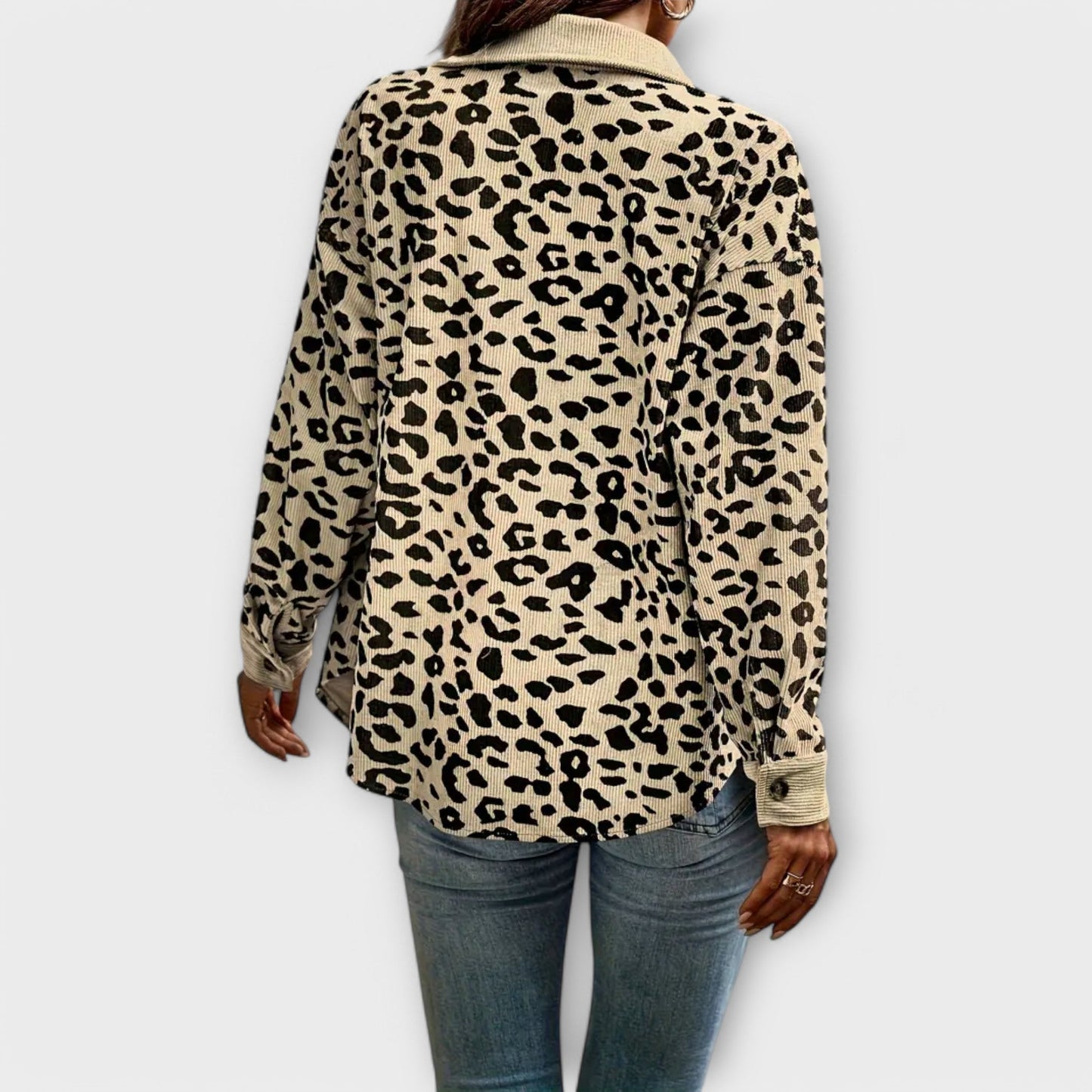 Lena | Damen Hemdjacke modern im Leopardenlook