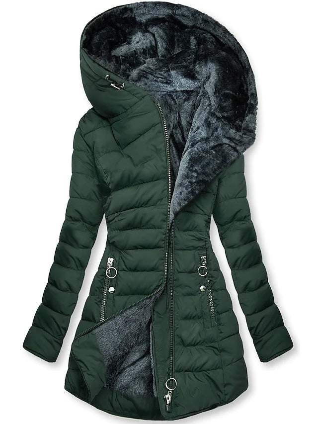 Anna | Kuscheliger Plüschmantel mit Kapuze im Winterdesign