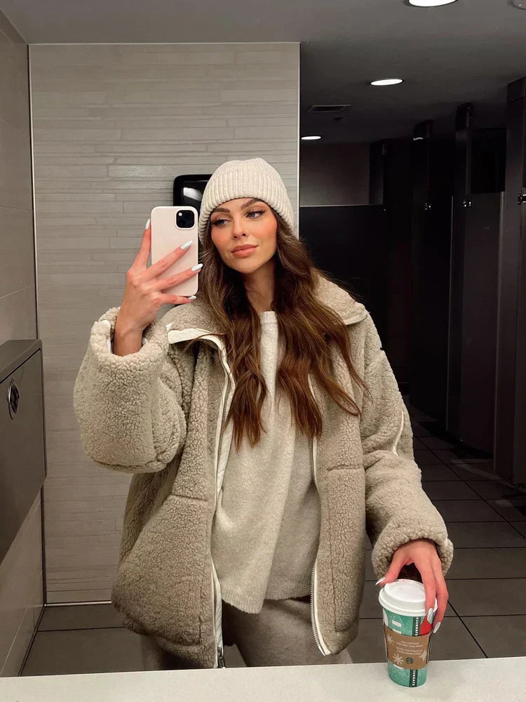 Clara | Weiche Winterjacke mit klassischer Linienführung