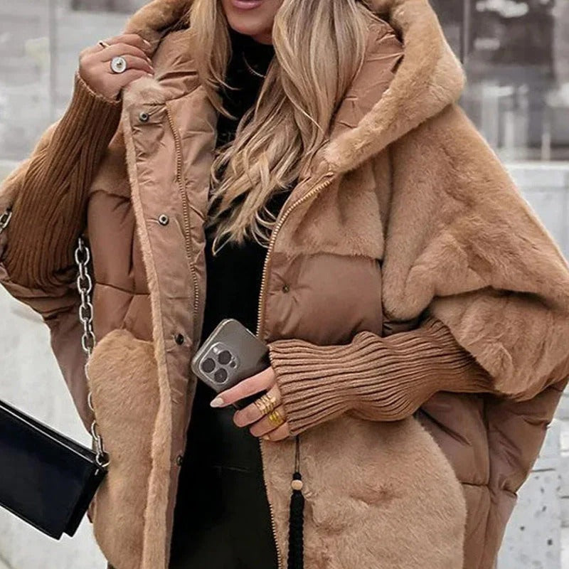 Victoria | Stilvolle Damenjacke mit Kapuzen-Detail