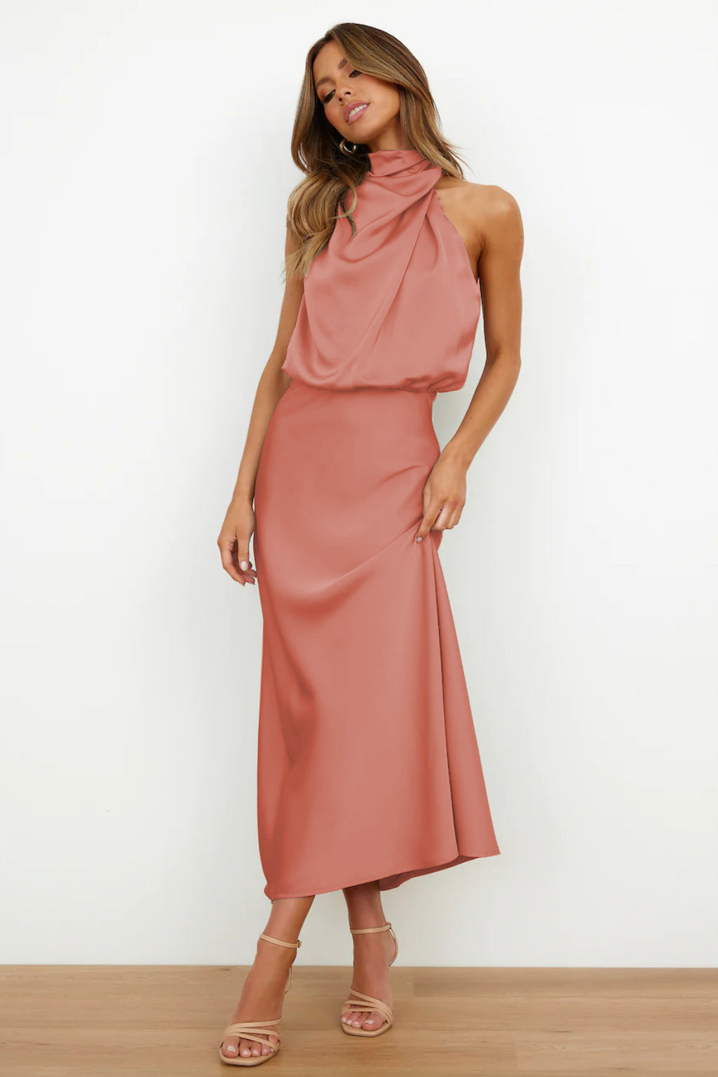 Noemi | Damen-Satinkleid mit luxuriösem Schimmer