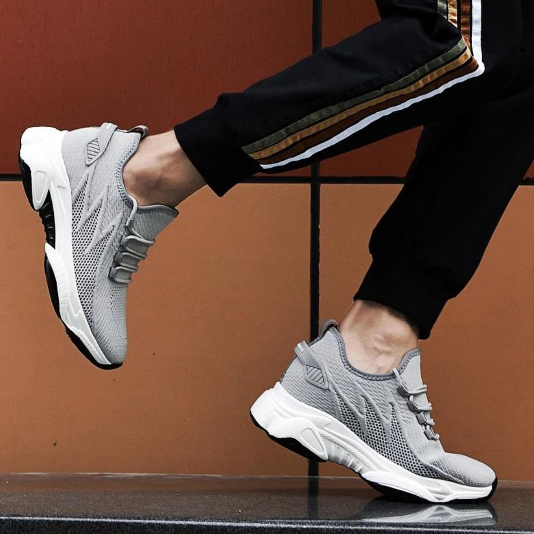 Laura Kicks | SkyBoost Pro