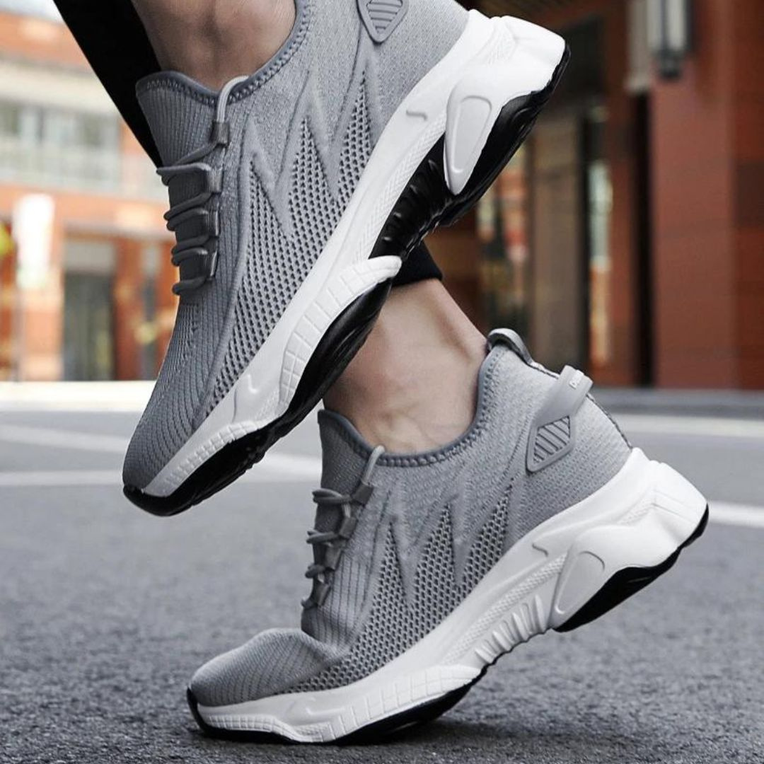 Laura Kicks | SkyBoost Pro