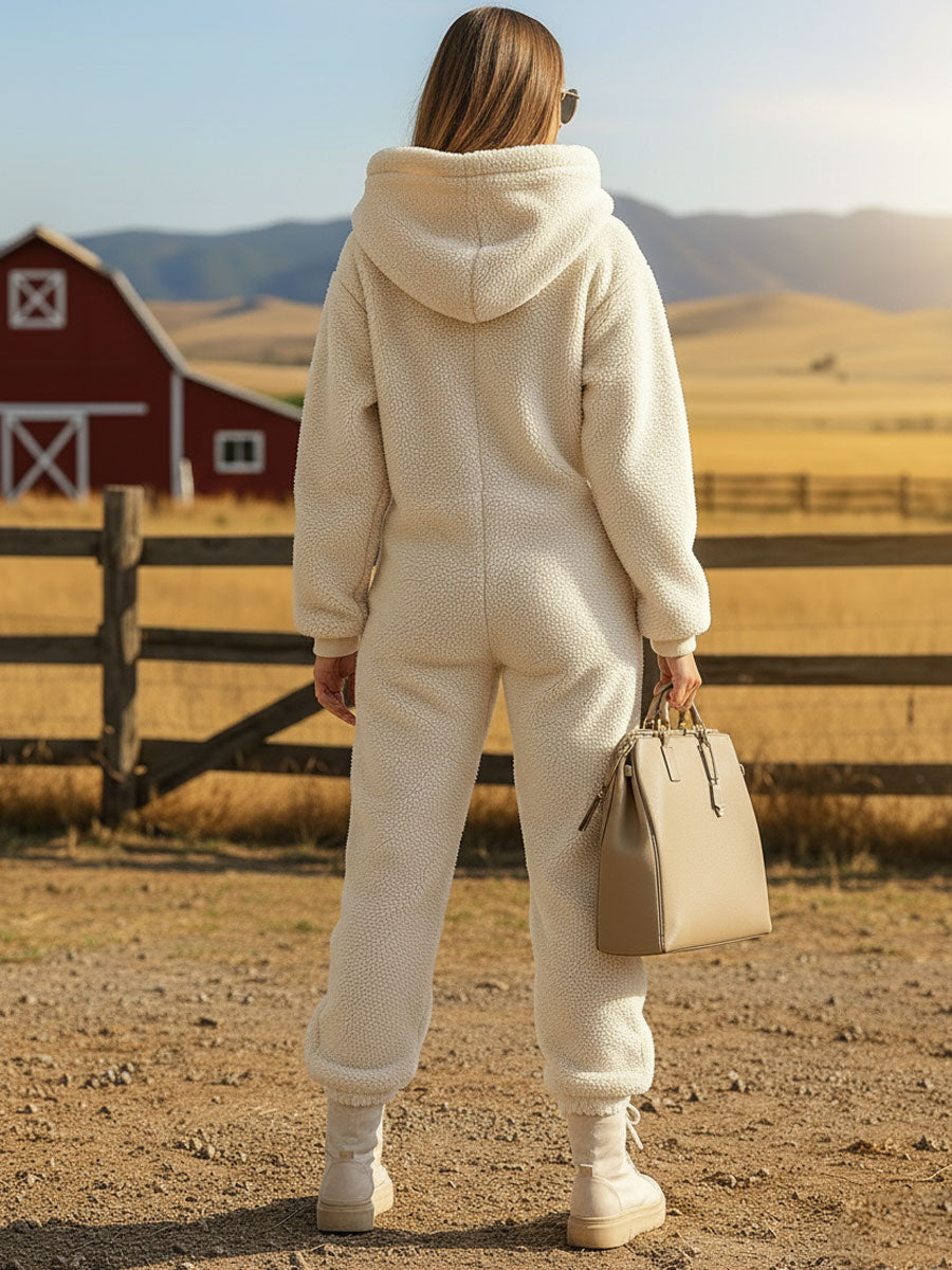 Lena | Lässiger Fleece-Jumpsuit mit Kapuze