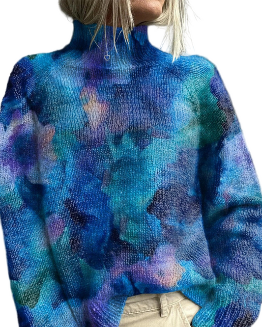 Tina | Modischer Rollkragenpullover mit Blumenakzent