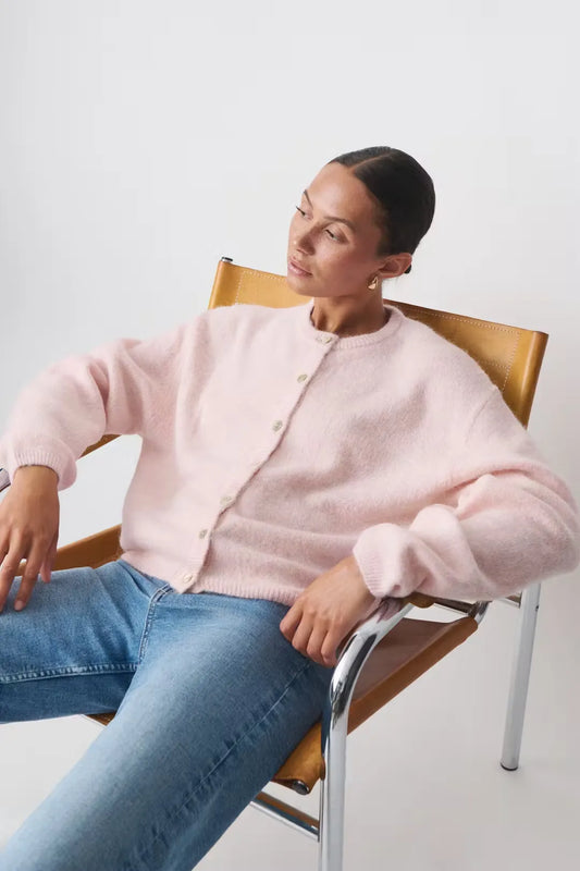Clara | Gestrickter Cardigan für gemütliche Tage