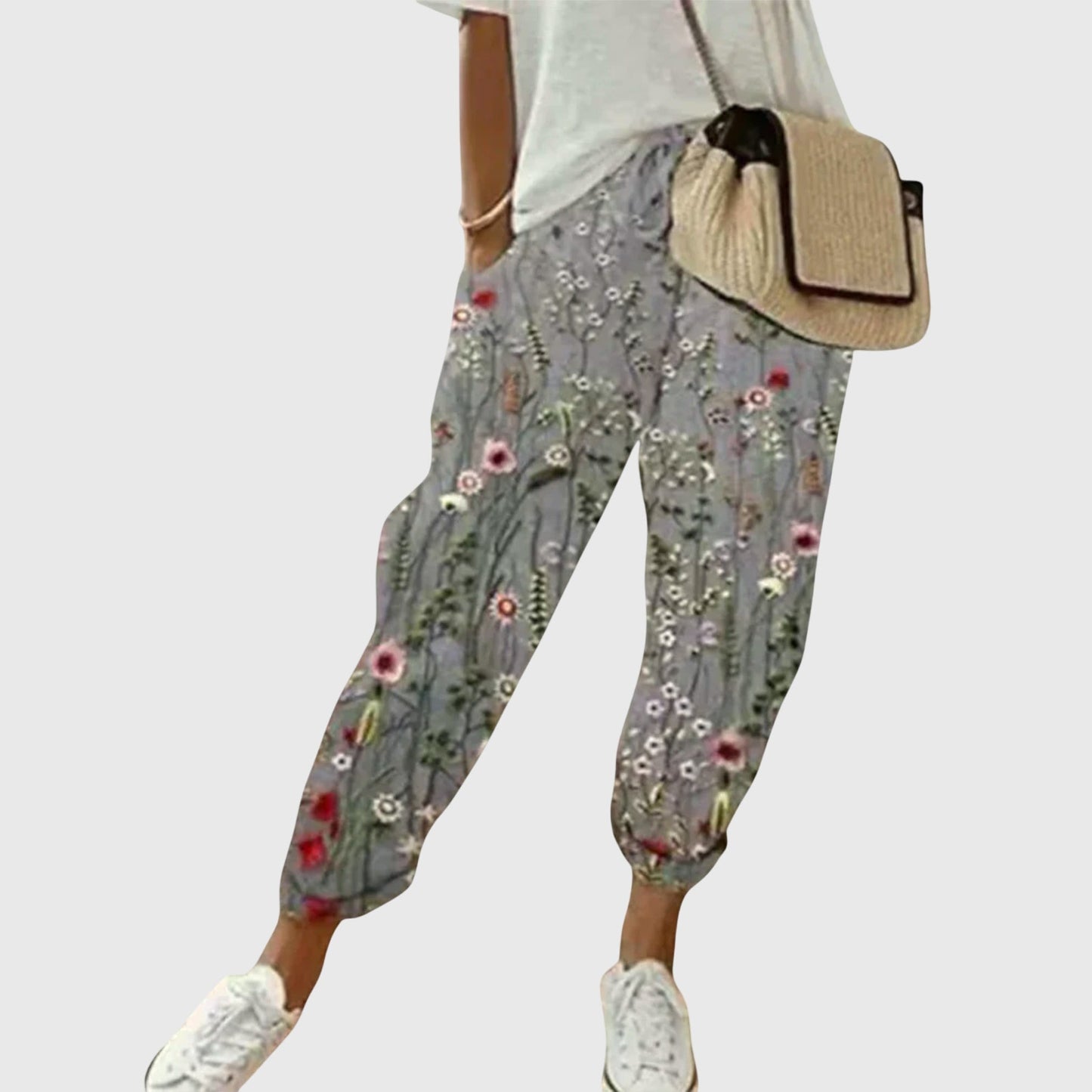Nora | Baumwollhose Damen leger und chic getragen