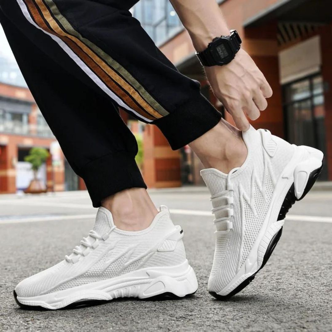 Laura Kicks | SkyBoost Pro