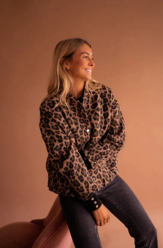 Alessia | Moderner Mantel mit Tiermuster-Print