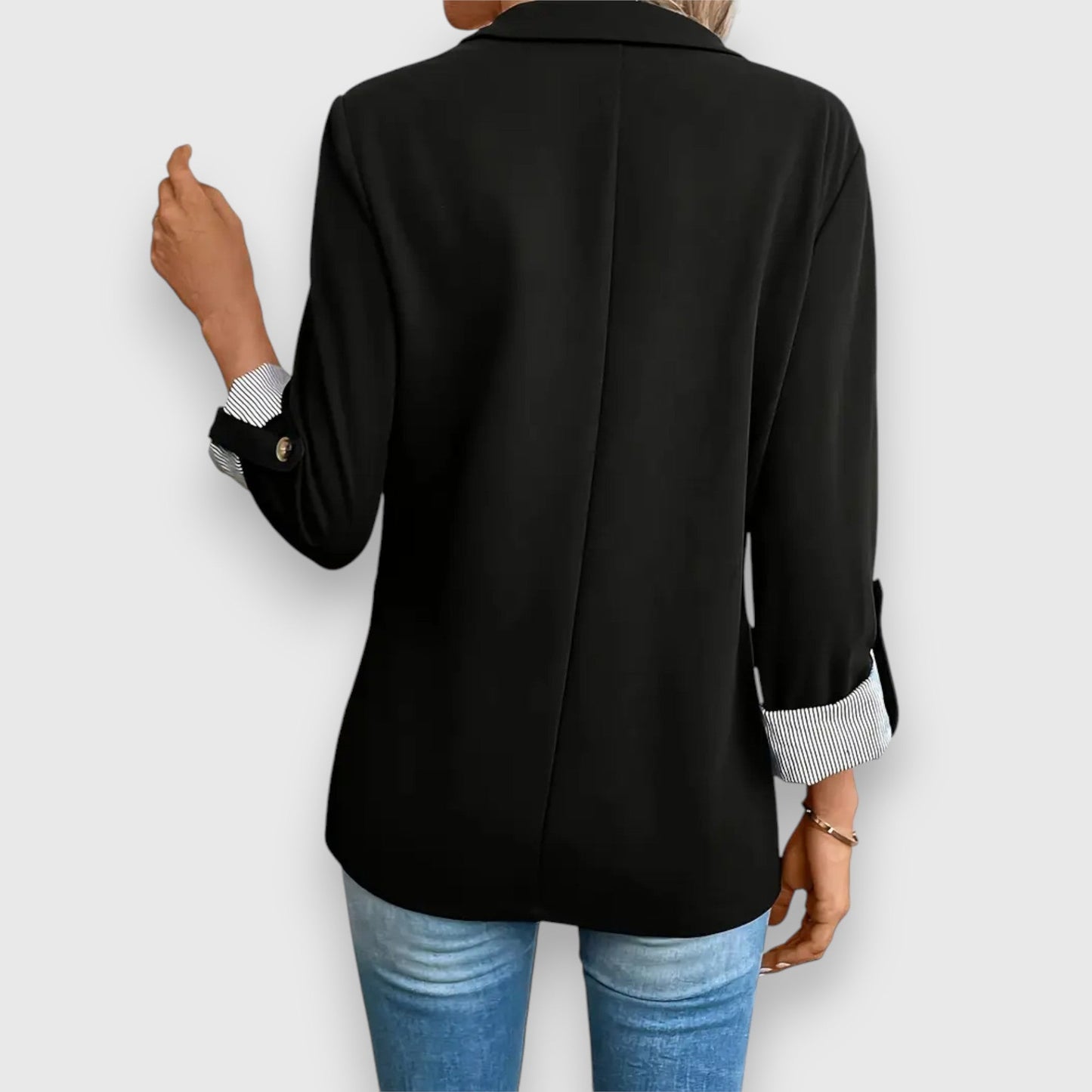 Sophie | This Moderner Damen-Blazer elegant geschnitten