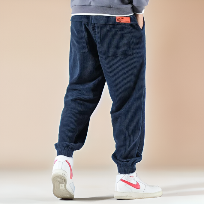 Theo | Oslo Cordhose Sweatpants für stilbewusste Herren