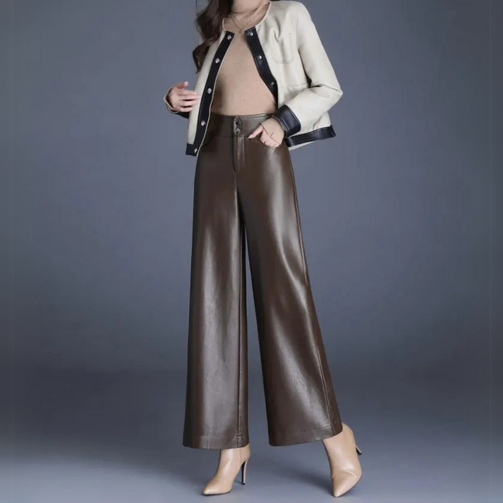 Mara | Weite Damen Lederhose elegant modern