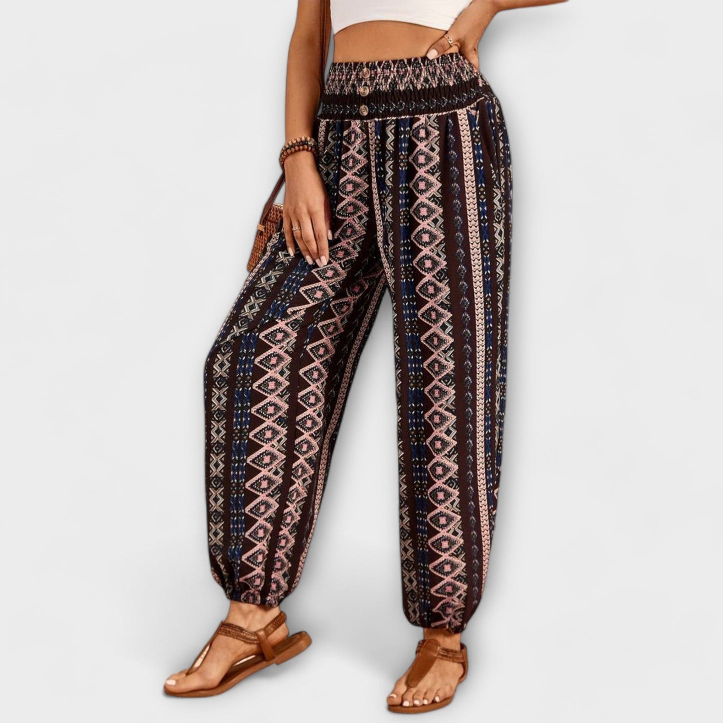 Anna | Lässige Damenhose mit feinem Ethno-Print