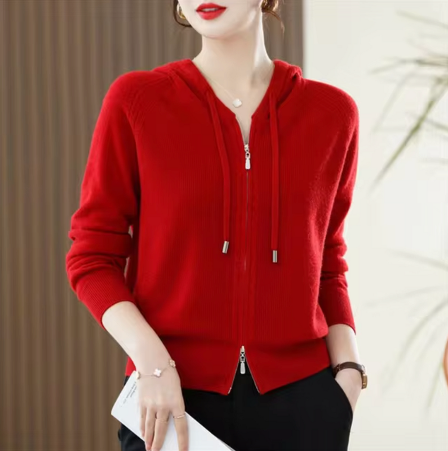 Ella | Gestrickter Hoodie Damen für Alltag und Freizeit