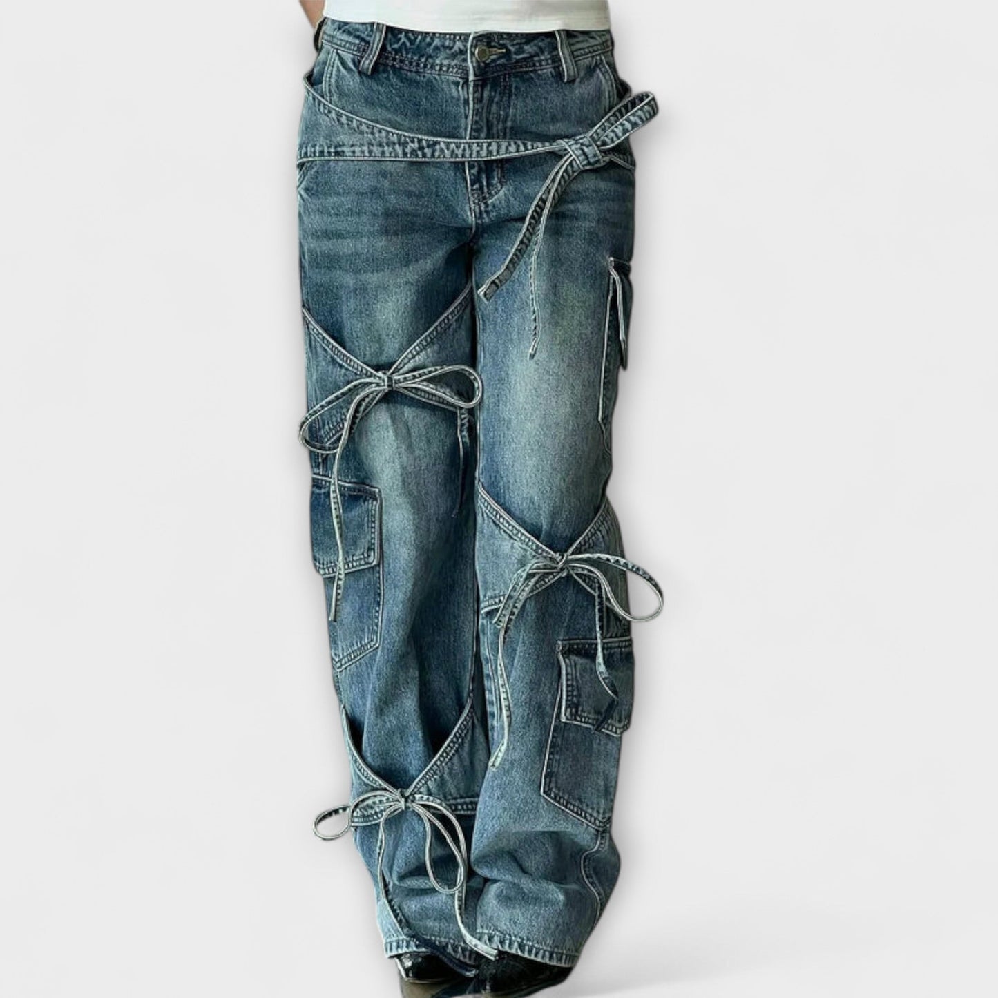 Nina | Damen Jeans lässig geschnitten mit Knotendetail