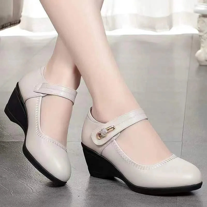 Britta | Stilvolle Schuhe mit klassischem Absatz