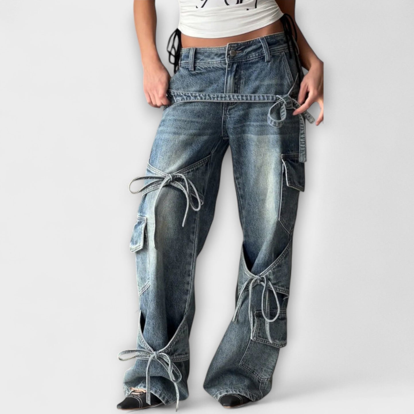Nina | Damen Jeans lässig geschnitten mit Knotendetail